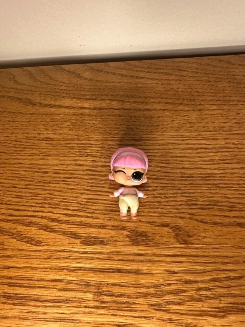 LOL Surprise Lil Sister Baby Doll Pink Hair Winking Eye Mini Figure MGA Toy